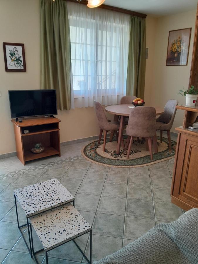 Apartments Stojakovic Porec Ngoại thất bức ảnh